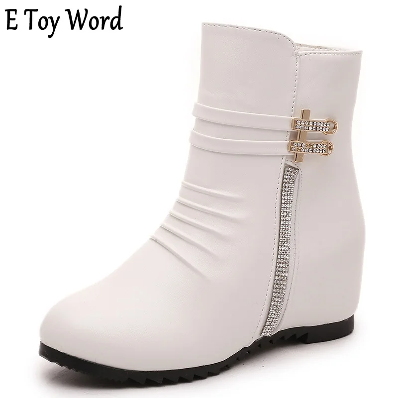 short flat heel boots