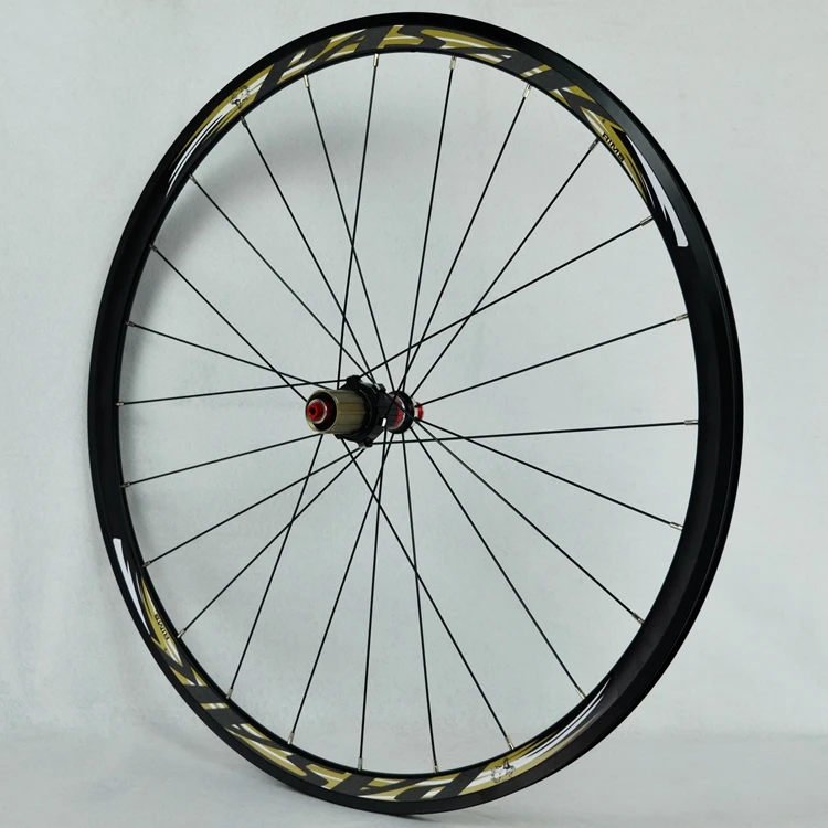 Excellent 700C Carbon Fiber Wheels Road Bike Bicycle Wheel Light Carbon Wheelset V/C Brakes 30MM Rim direct-pull stainless steel spoke 19 Excellent 700C Carbon Fiber Wheels Road Bike Bicycle Wheel Light Carbon Wheelset V/C Brakes 30MM Rim direct-pull stainless steel spoke 19
