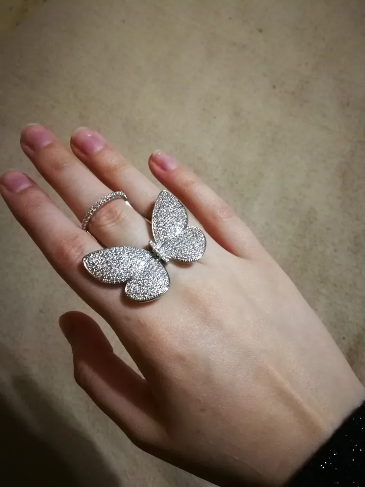 Luxury Unique Butterfly Paved Sparkling Cubic Zirconia Knuckle Rings*