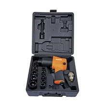 Гайковерт пневматический с набором ударных головок КРАТОН AIW-02S