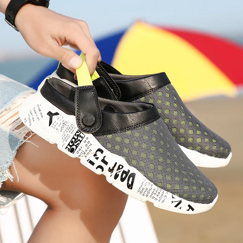 COOLVFATBO الرجال صندل كاجوال الصيف تنفس الهواء شبكة الرجال المضاء النعال في الهواء الطلق الشاطئ حذاء رجالي الترفيه النعال حجم كبير