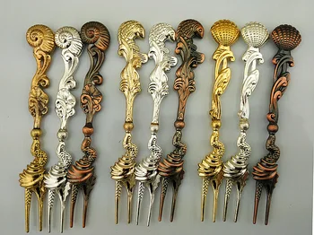 

Luxury noble retro metal fruit fork European palace conch dessert cake fork Ocean series carp shell conch fruit fork