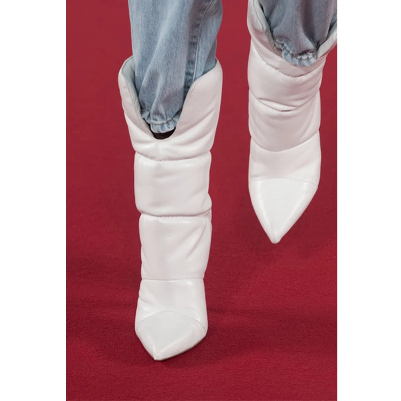 

new boots women's cones with pointed short boots white snow boots leather models Europe and the United States street fashion