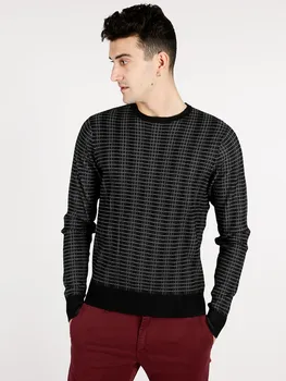 

Round neck jacquard Sweater