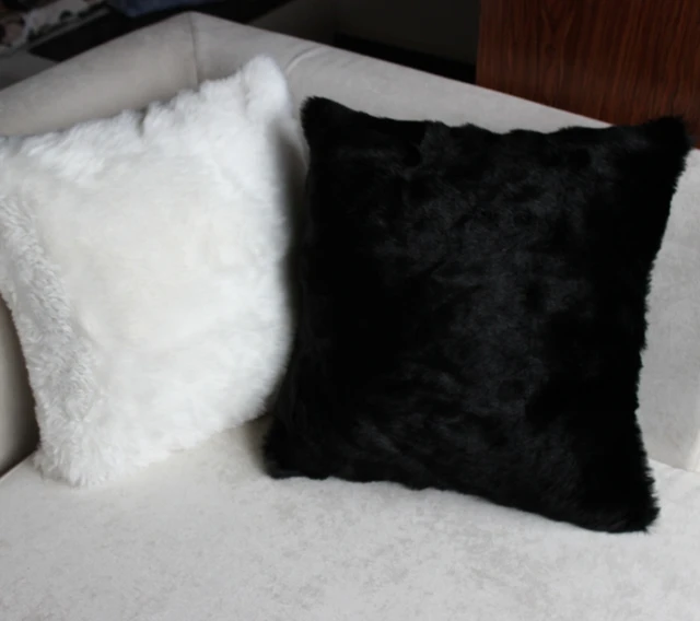 4040cm European Style Milky Whiteblack Color Faux Fur Pillow Cover Enchanting Grey Faux Fur Pillow Covers 4040cm European Style Milky Whiteblack Color Faux Fur Pillow Cover Enchanting Grey Faux Fur Pillow Covers