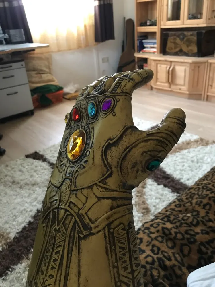 The Infinity Gauntlet photo review