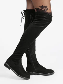 

Knee-length boots studded