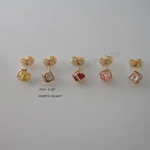 МИНИМАЛЬНЫЙ ЗАКАЗ 10$/5 ЦВЕТА БОЛЬШАЯ ШИРИНА 0.2" 0.4 Г В ФОРМЕ КУБА-ЖЕЛТОГО ЗОЛОТА GP СЕРЬГИ СТЕРЖНЯ/ЦВЕТ Немного КРАСНЫЙ