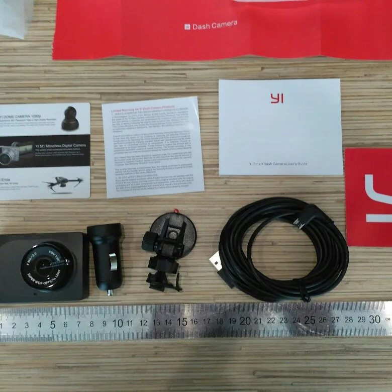 Видеорегистратор Yi Smart Dash Camera