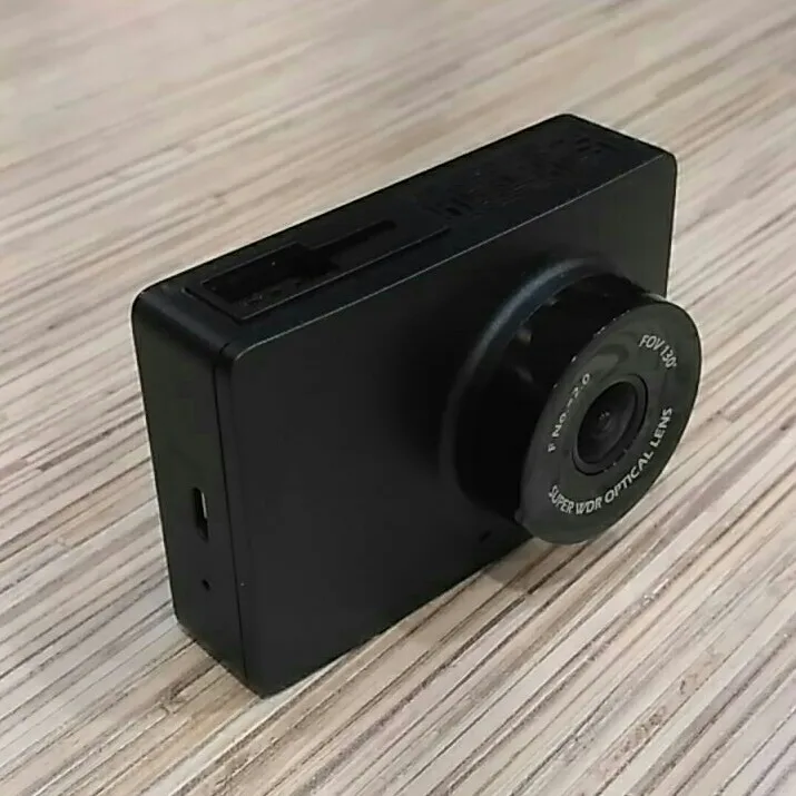 Видеорегистратор Yi Smart Dash Camera