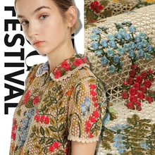 Мода Кутюр красная и синяя Цветочная вышивка полый ушко хаки кружевная ткань, шитье для платья, юбки, свадьбы, ремесло по двору