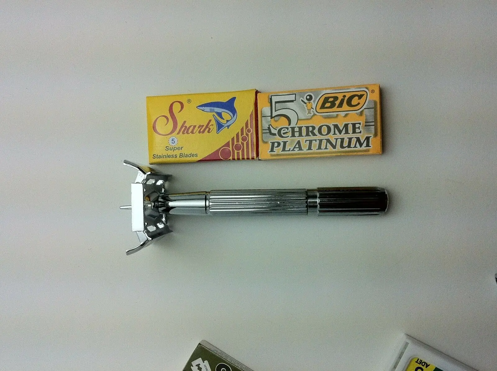 Navalha de Segurança Revestido de Cromo com Bic Double Edge Blades Astra Borboleta 10 & 1 Beleza e saúde
