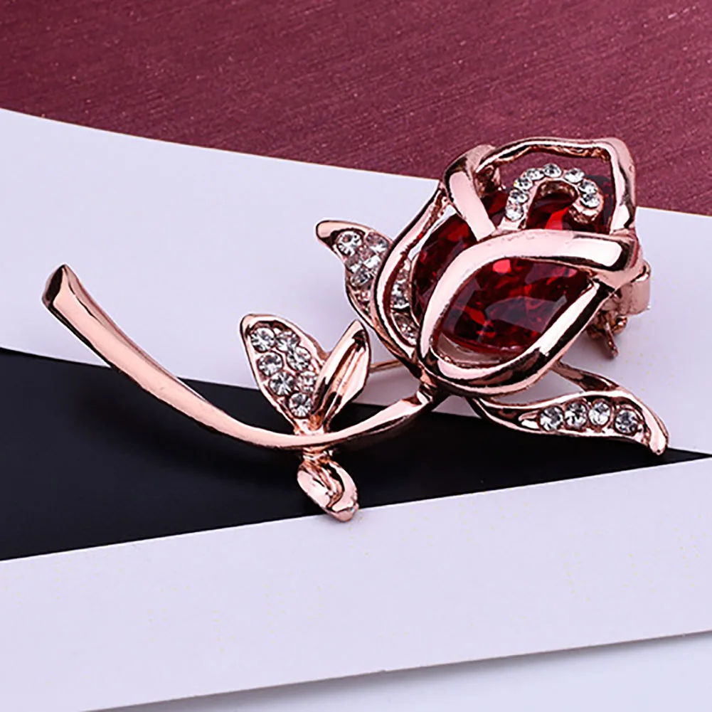 Crystal Rose Flower Brooch Pin Rhinestone Alloy Rose Gold Brooches Birthday Gift Garment Accessories