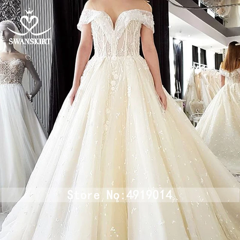 Luxury Off the Shoulder Wedding Dress Swanskirt Sexy Appliques Beaded Ball Gown Princess Bride Gown Vestido de noiva F128