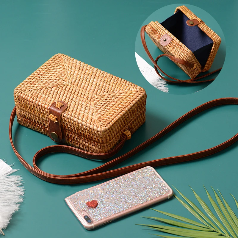 FEMALEE Handmade Rattan Woven Round Women Crossbody Bag Vintage Straw Square Box Messenger Bag Lady Summer Beach Shoulder Bags