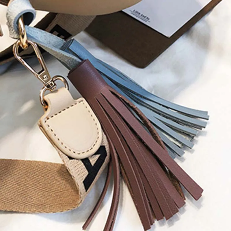 Women Travel Tassel Straw Bag INS Popular Summer Female Handbag Casual Lady Circle Shoulder Bag Pineapple Weave Crossbody SS3231 (1)
