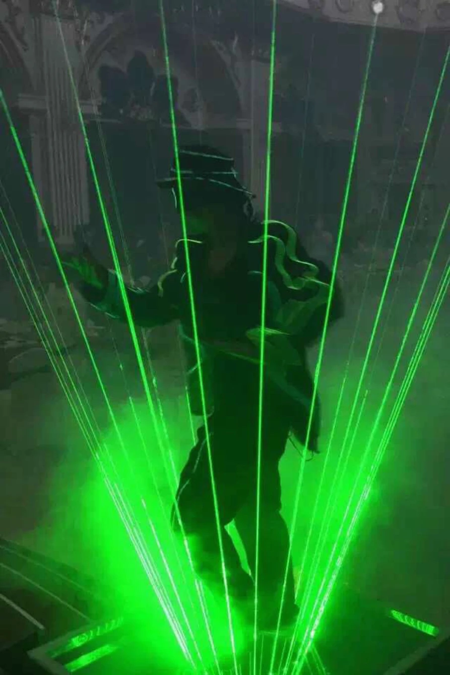 laser man show-2