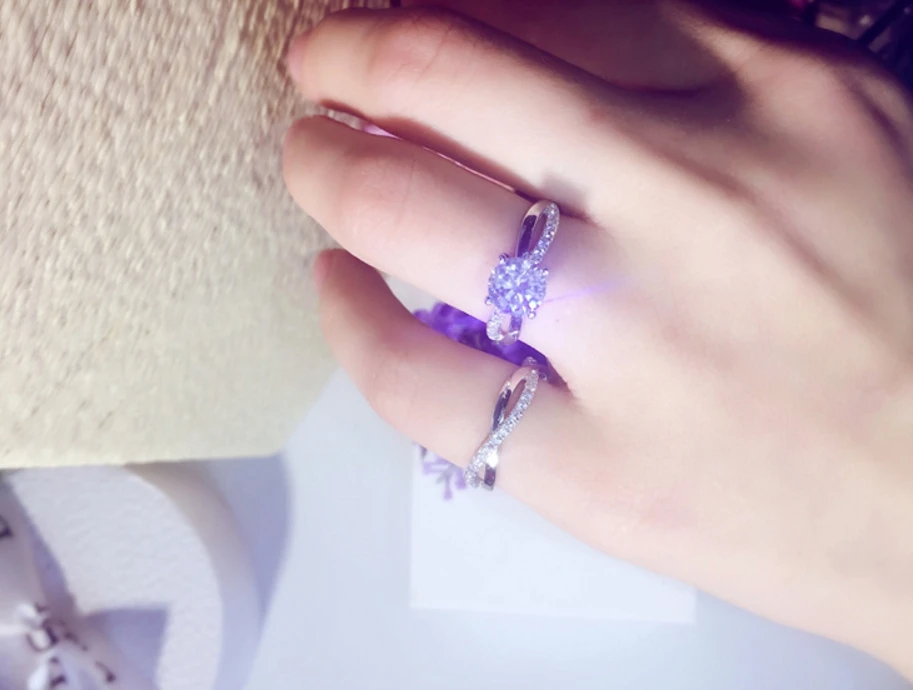 Горячие S925 стерлингового серебра полые узор 2 кольца элегантный инкрустированные роскошные классические свадебные Обручение кольцо для