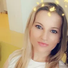 Q***i