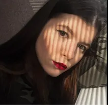 V***R