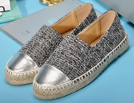 Hot Sale Big Size 34-42 Slip-On Round Toe New Fashion Four Seasons Women Flats Canvas Espadrilles Casual Ladies Loafers  Shoes