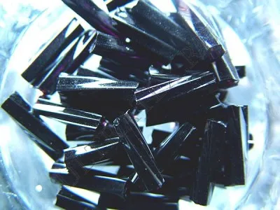 

Black glass beads, size: 2,3,4,5. Plain or twisted, 500 grams per pack, art, craft, sewing, garment beads, fashion, handmade.