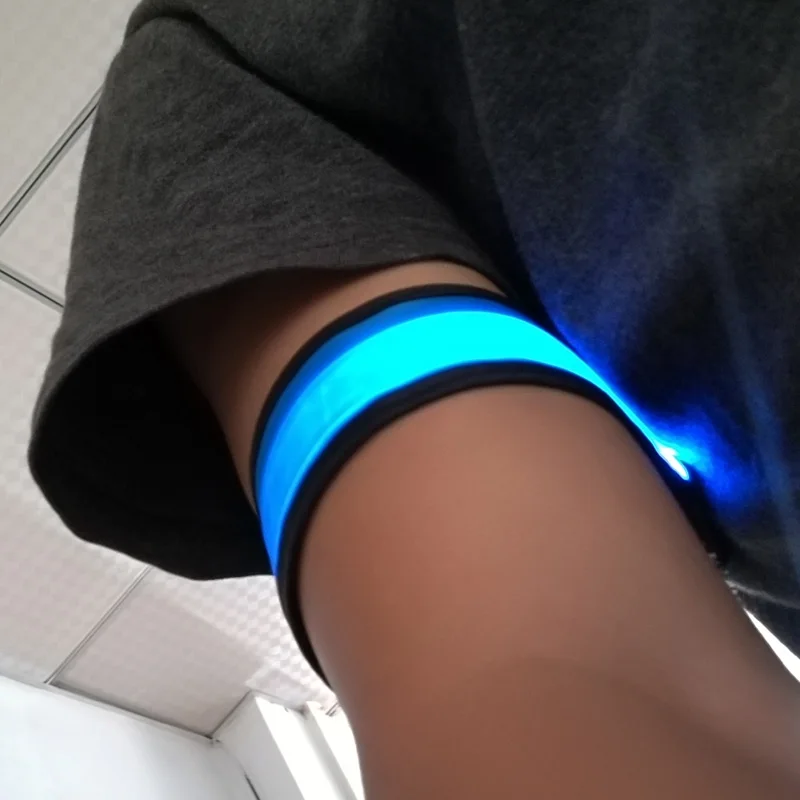 

Kara Connor RK800 Cosplay 2018 Become Human Led Light Armband 35cm * 4cm dropshipping 2018