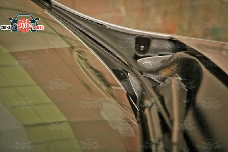  Jabot under windshield for Renault Duster 2010-2018 protective cover guard under the hood accessori