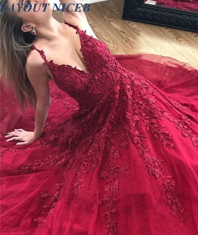 

Sexy Burgundy Evening Dress 2019 A-Line Lace Appliques Graduation Party Gown V Neck Prom Dresses