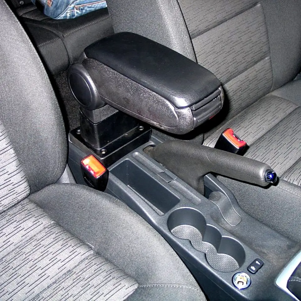 For Skoda Octavia A5 2008-2012 insertable armrest with inner boxing PCSKOC59V | Автомобили и мотоциклы