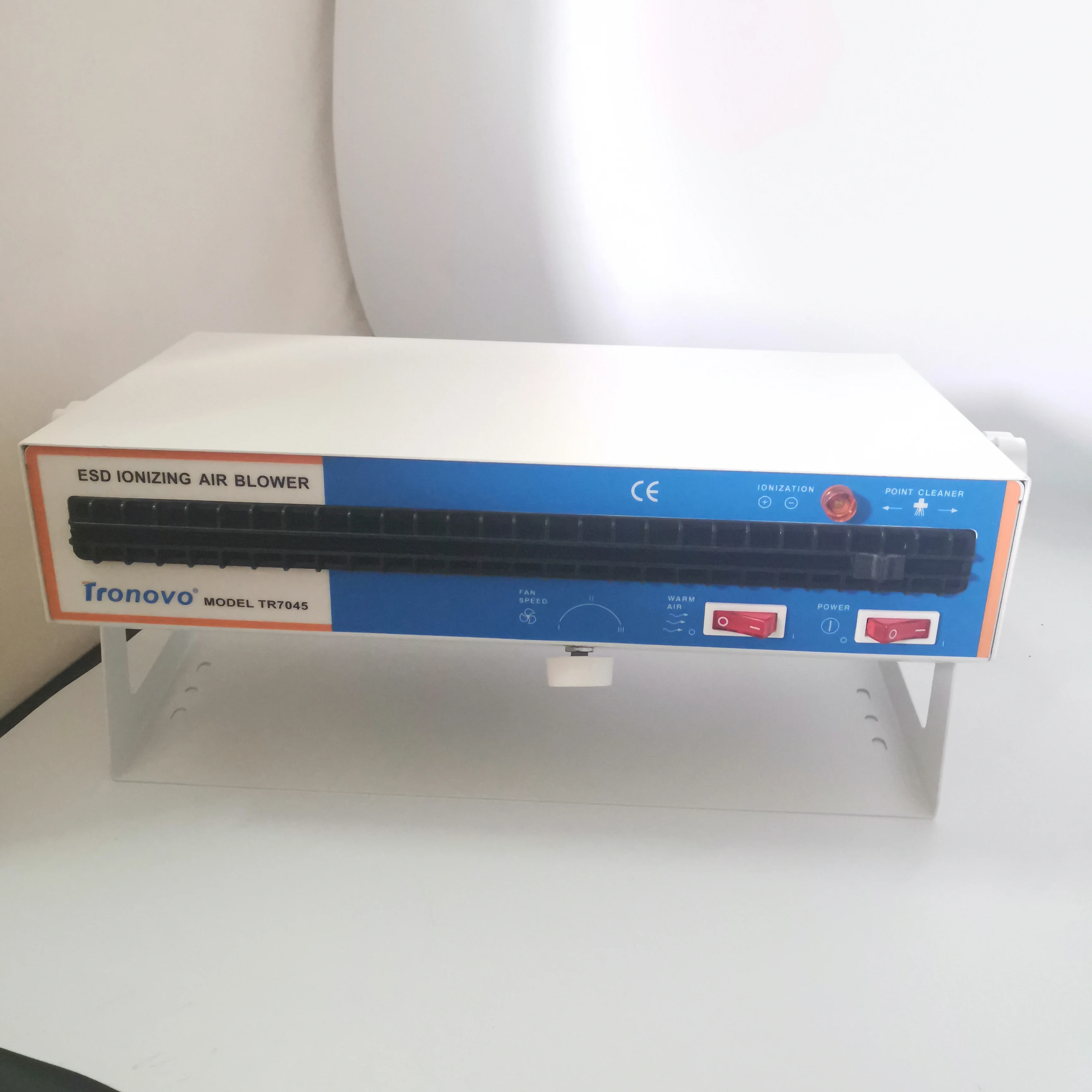 Large air volume Horizontal Electrostatic Ion Fan Static Eliminator ESD IONIZING air blower 110V/220V Large air volume Horizontal Electrostatic Ion Fan Static Eliminator ESD IONIZING air blower 110V/220V