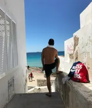 Q***n