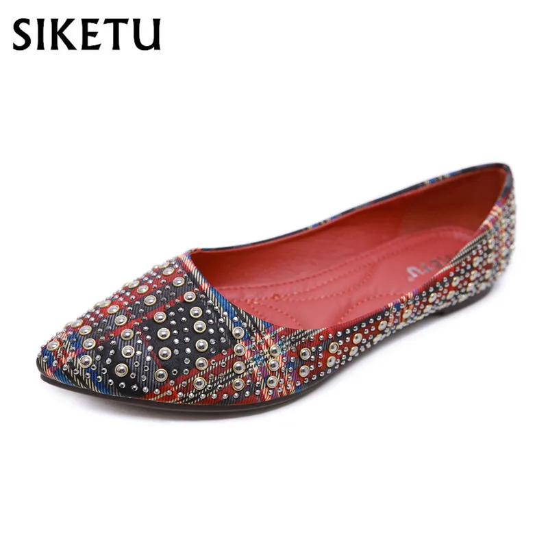 SIKETU Casual Women Flats Bohemian Ethnic Rhinestone Ballet Shoes Pointed Toe Slip on Rubber
