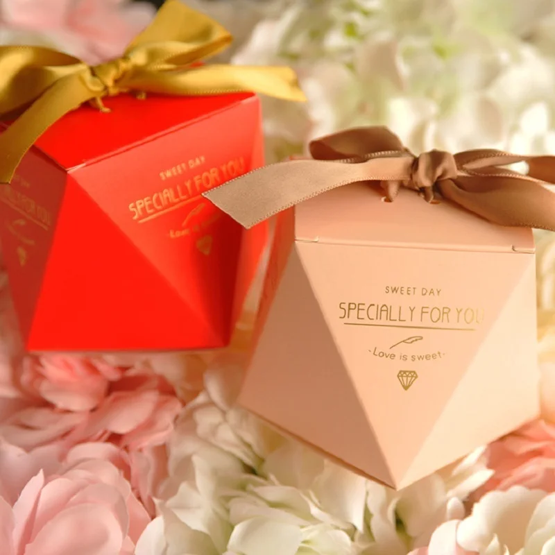 

Wedding Favors and Gifts Candy Box Gift Bags Sweet Paper Gift Boxes for Guests Wedding Baby Shower Birthday Event Party Supplies