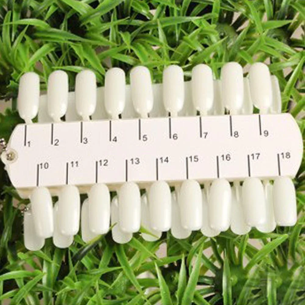 Hot Sale Nail Polish Palette Color Chart Display 36 Colors Art Tip Beaded Chain Wholesale