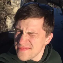 A***v