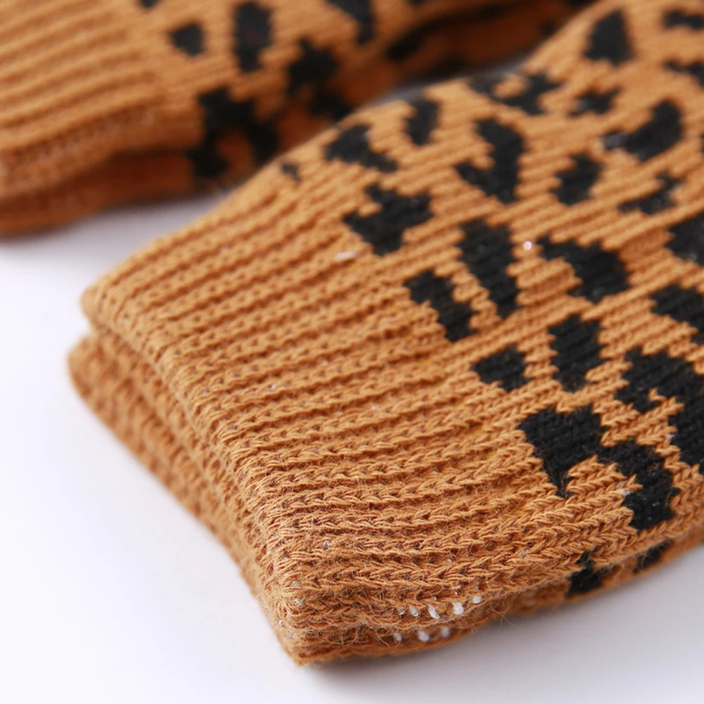 TINGHAO 4 шт./компл. зимние теплые толстые носки для собак с принтом зебры с леопардовым рисунком Нескользящие гетры для щенков товары для домашних животных