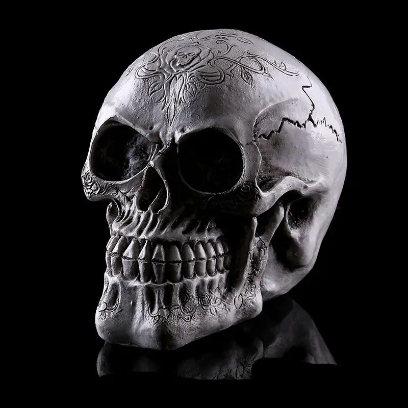 

JAYQUERING Carved Pattern Simulation Skull Home Decoration Unique Personality Resin Personality Ornaments Halloween Gift YH167