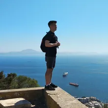 J***i