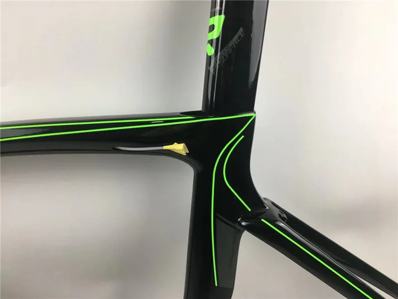 Новинка года. Стильный зеленый UD глянцевый полностью карбоновый шоссейный велосипед с карбоновой рамой для гонок