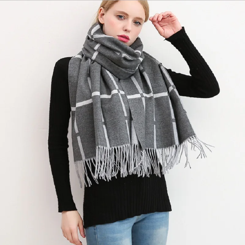 Classic cashmere like scarf for woman Thickening and breathable soft