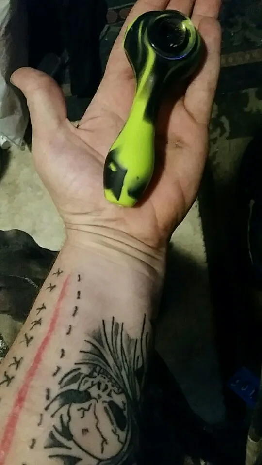 black and yellow silicone smoking pipes for sale