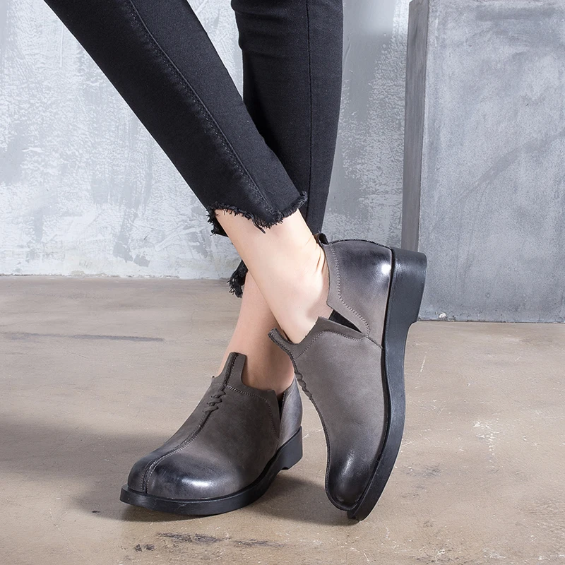 

Round Toe Flat Shoes For Women Latest Slip-On Shoes Lady Original Leather Comfortable Outdoor Female Casual Flats Footwear