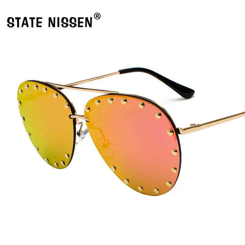 

STATE NISSEN Men Vintage Alloy HD UV400 Sunglasses Ladies Fashion Retro Rivets Sunglasses Frog Mirror Punk Sunglasses Hot Models