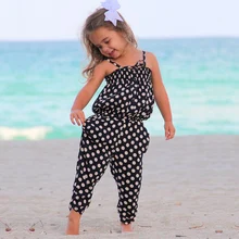 Для детей, на лето Костюмы Новая одежда для маленьких девочек с рисунком в горох комбинезон брюки детей Костюмы Одна деталь шаровары 2-7 лет