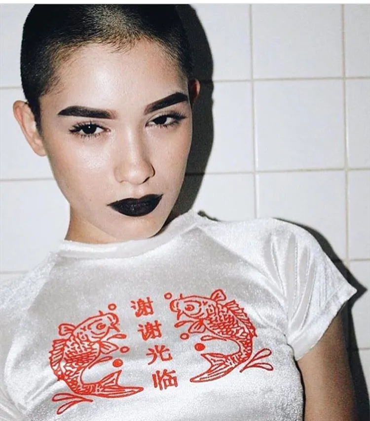 

Summer Crop Top T shirt Women Fashion Sexy Velvet Top Short Sleeve O-Neck T-shirt Poleras de mujer Tees Tops White Carp Printed