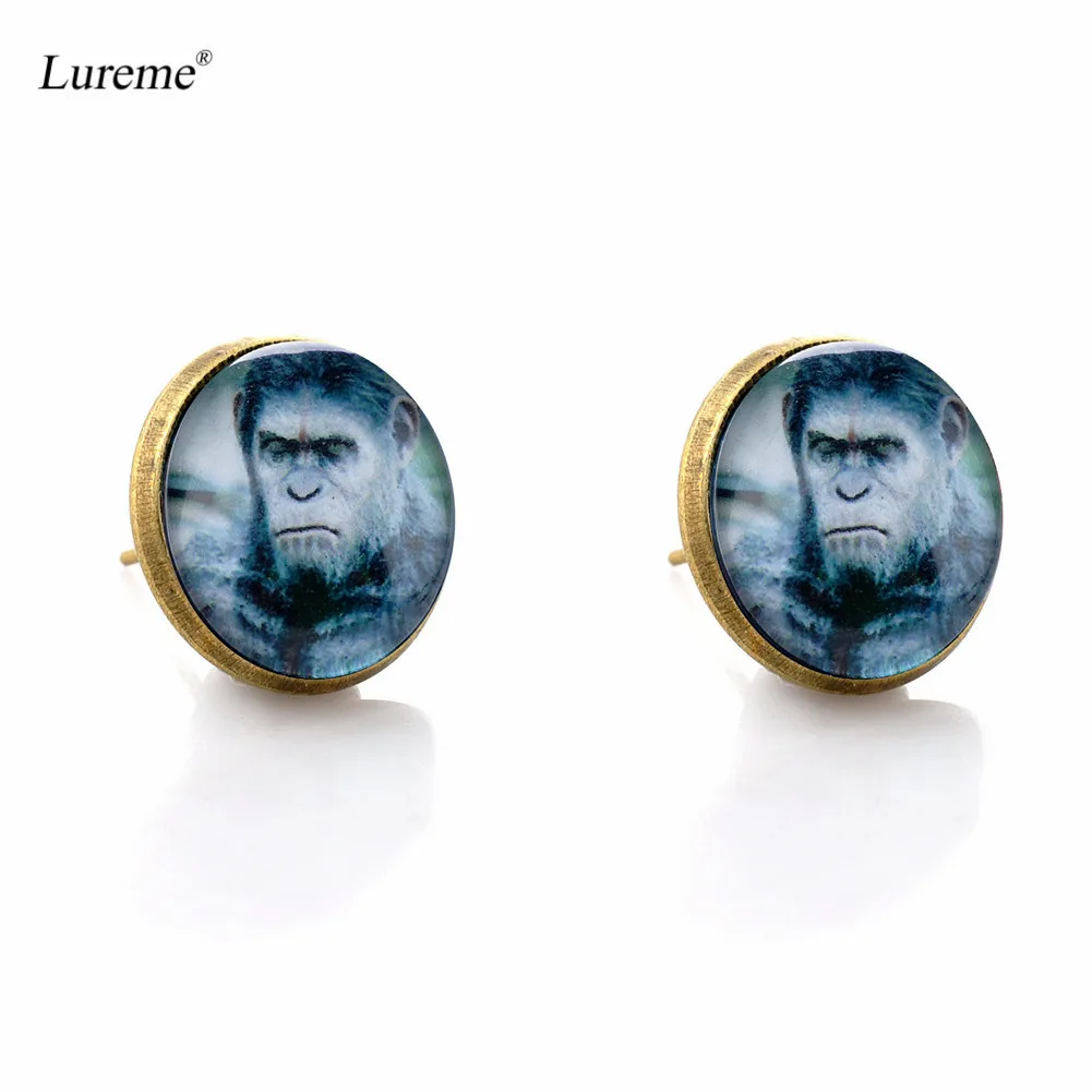 Серьги гвоздики Lureme со стеклом драгоценными камнями войной планеты обезьяны для