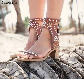 

Rome Street Style Buckle Strap Gladiator Sandals Rivets Rhinestone Studded Open Toe Women Pumps Wood High Heels Ladies Shoes