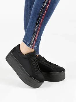 

Sneakers flat with Platform