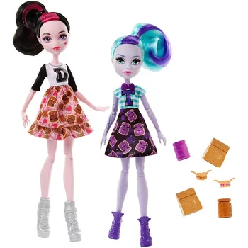 

Set of dolls Monster High Draculaura and TWAIL team spirit